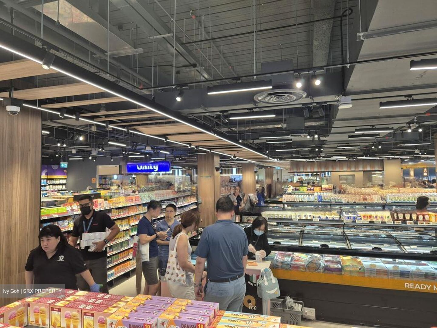 Sembawang Shopping Centre (D27), Retail #497435851